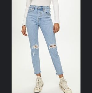 Levi's Wedgie Jeans Light Wash Size 25 Raw Hem